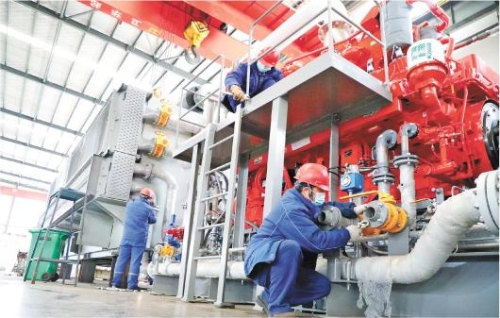 山東科瑞油氣裝備有限公司趕訂單生產忙